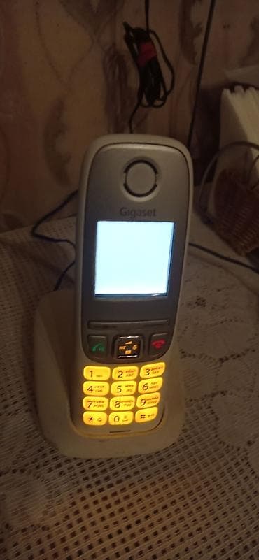 apple iphone 3g: Stasionar telefon işləyir sadəcə ekranı qostərmir — 1