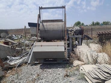 80 kub: Beton meşalka,qarışıdırıcı.1 kubluq.
mikser.qarisdirici.mesalka — 3