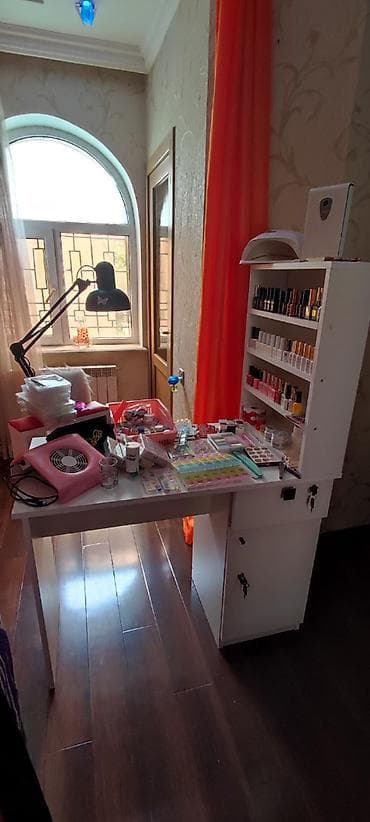 Dırnaq stolu və gördüyünüz bütün vastələr hamısı satılır Qiymət 200