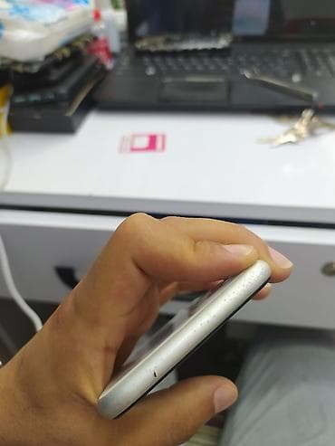 iphon xr: IPhone 11, 64 GB, Ağ, Face ID — 6