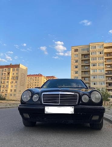 Продажа авто: Mercedes-Benz E-Class (W210) sedan - Kuzov: 4 qapılı sedan, qara rəng — 5