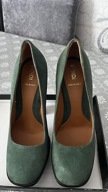Tuflilər: Fendi qadın tufliləri - Model: klassik platformalı nasos - Material — 1
