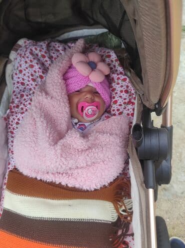 paketci işi: Qızımız 8 aylıqdır. Şuşa qəsəbəsində yaşayırıq. Dayənin yaxın ərazidə — 1