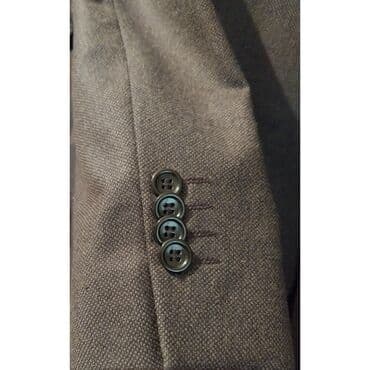 kişi ucun klassik qara kostyum: Kişi uçun kostyum satilir,razmeri firmasi uzerinde yazilib,bahali — 5