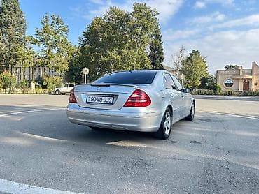 almaniya maşın satışı: Mercedes-Benz E-Class: 2.2 l | 2003 il Sedan — 6