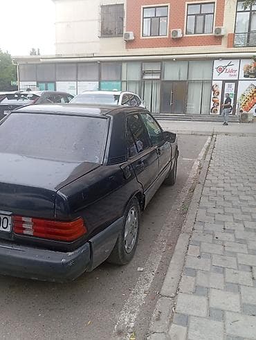 Продажа авто: Mercedes-Benz 190: 1.8 л | 1993 г. Седан — 6