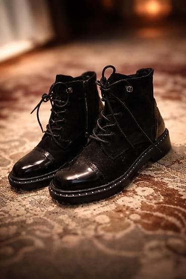 Ölçü: 39, rəng - Qara, Yeni