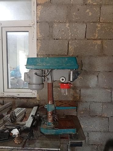 gidrafon mator: Sütun tipli dəzgah (şaquli frez/qazma pressi) - Elektrik mühərrikli — 1