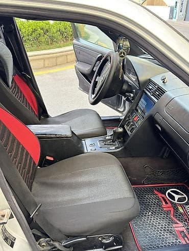 kreditde olan vitolar: Mercedes-Benz C-Class: 2.2 l | 2000 il Universal — 7