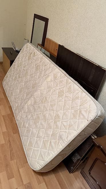 Çarpayılar: İşlənmiş, Təknəfərlik çarpayı, Bazasız, Matras ilə, Siyirməli — 2