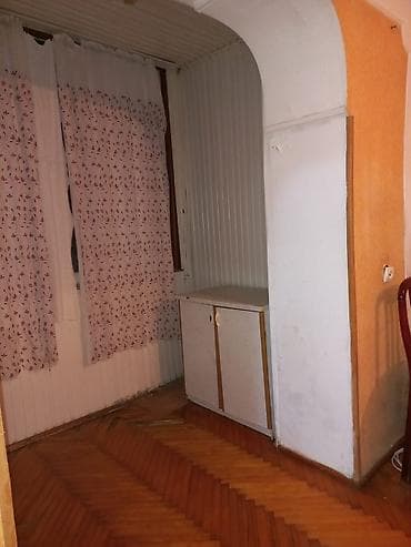 Yasamalda asan xidmetle uz uzə Kohnə tikili bina 4un 2i 1 otaqli orta — 8