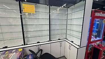 corək vitrin: Şüşəli dolab vitrini — 1