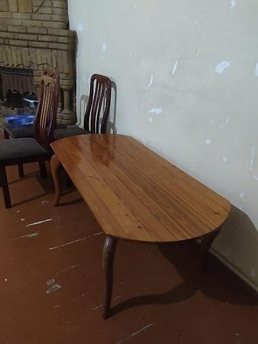 Qonaq masası, İşlənmiş, Açılmayan, Taxta, Oval masa