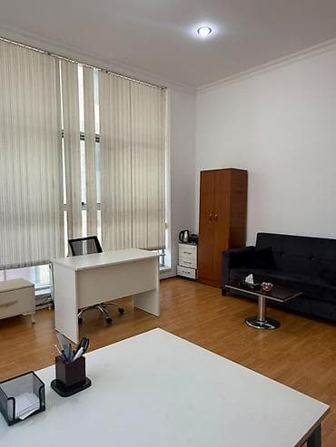 kiray: -Ofis daxilində 1 iş masası icarəyə verilir. -Ünvan: Nərimanov r. — 3