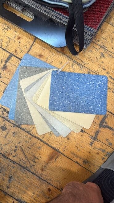 islenmis pol taxtasi: Müxtəlif rənglərdə və teksturalarda mövcud olan döşəmə nümunələrinin — 16