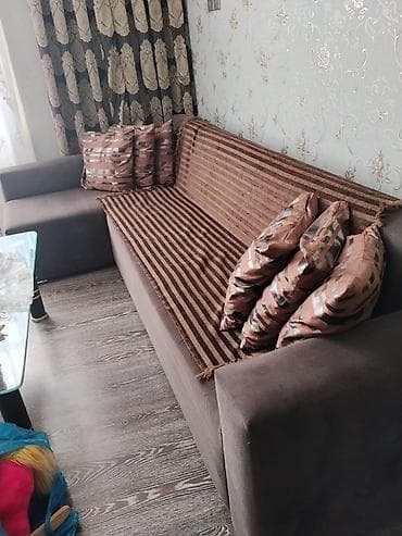 islenmis kunc divani: Künc divan, Parça — 2