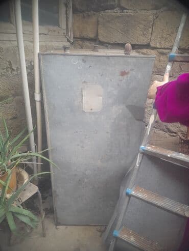 Bak, Metal, 1 l, İşlənmiş, Ünvandan götürmə