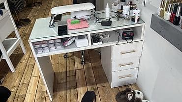 Manikür üçün masa