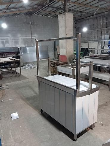 masa nerj: Paslanmayan poladdan hazırlanmış servis-vitrin masası - Material: 304 — 2