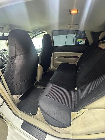 Toyota Prius: 1.5 л | 2008 г. Хэтчбэк — 8