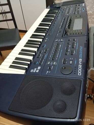 купить бу самовар на дровах: Синтезатор, Roland, Б/у — 5