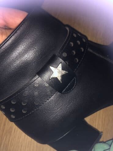 brend qadin ayaqqabilari: Poppy galeriden 120 manata alinib.Satilir 45 manata.2defe geynilibdi — 1