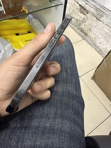 iphone 14 pro max qiymət: IPhone 14 Pro, 256 GB, Black Titanium — 7