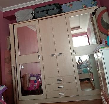 kup 10: GuluxDolab satilir 220 azn Ölçü 2.50×2.18 Ünvan 8noyabr — 1