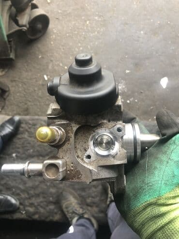 Iran Khodro: Avtomobil üçün ehtiyat hissələri paketi Tərkib: - Qaz paylayıcı — 7