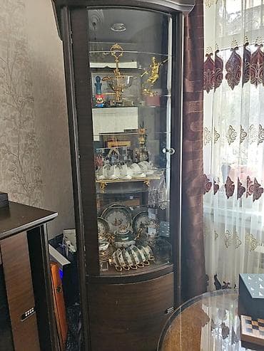 stulla: Masa və oturacaqlar — 3