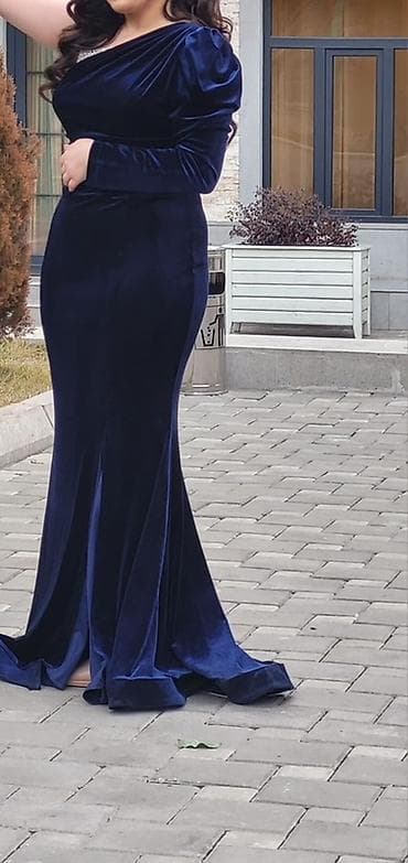 gozel donlar: Qadınlar üçün gecə geyimi – tünd lacivərd məxmər libas - Parça — 1