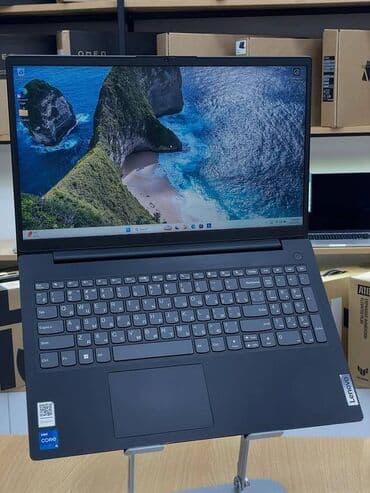 Lenovo noutbuk – 15.6" ekranlı, tam ölçülü rəqəmli klaviatura və