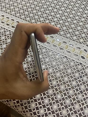 apple 5 s: Samsung Galaxy A51, rəng - Ağ, Barmaq izi — 4