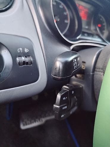 maşın satışı kreditlə: Seat Ibiza: 1.4 l | 2012 il 324000 km Hetçbek — 4