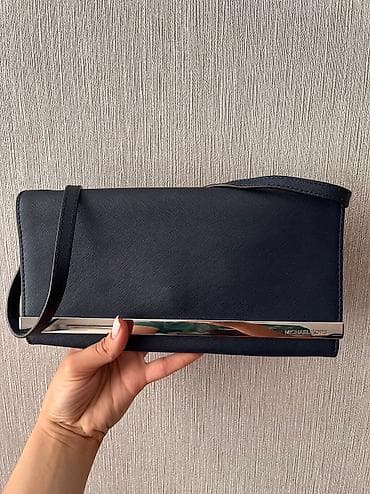 Michael Kors klach. 1 defe istifade olunub, yeni kimidir. Tund goy