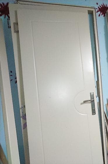 Qapılar satılır 3 ədəd qalib biri. 50 manat80/2 metr ölcu.ünvan ftamyi