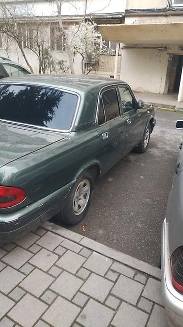 011 satışı: QAZ 3110 Volga: 2.5 l | 2003 il Sedan — 4