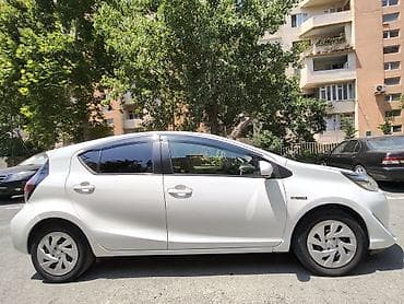 Продажа авто: Toyota Aqua: 1.5 л | 2020 г. Хэтчбэк — 2