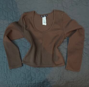 Çimərlik geyimləri: Dillvin markasına məxsus, qəhvəyi rəngdə, uzunqol bluz. U-şəkilli — 1