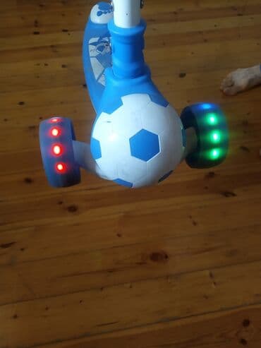 трюковой самокат в бишкеке: Bu skuter uşaqlar üçün nəzərdə tutulub. Üç təkərli dizaynı sayəsində — 1