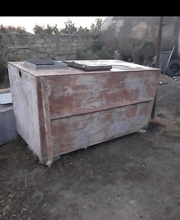Bağ evi və bağ üçün hərşey: Metal yanacaq/sMaye saxlanma çənləri - Həcm: 2 ton və 1.5 ton - — 1