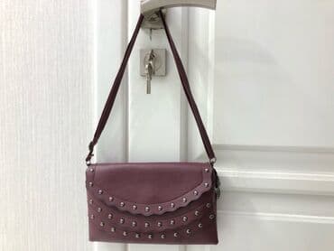 Heç bir yerində problemi yoxdur, işlənməyib yenidir. Zoğalı (bordo)