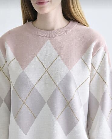 böyük ölçülü qadın kardiqanları: Zərif sviterler - Yumşaq, tüklü teksturaya malik, rahat və isti — 7