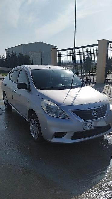 triangle teker: Nissan Sunny: 1.2 l | 2014 il Sedan — 2