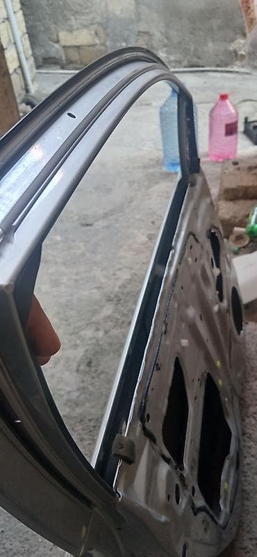 Məhsul: pirus 20 kuza ön sol qapısı.Bezkraskadır — 2