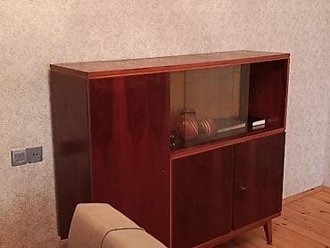 qab dolabı: Retro vitrin–şkaf - Material: cilalanmış ağac, şüşə vitrin bölməsi - — 2