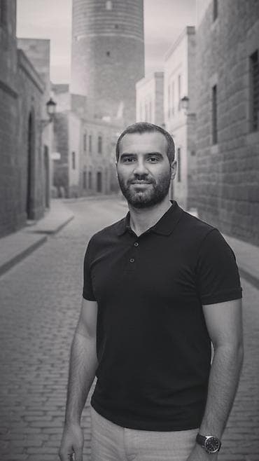 satici axtariram: Salam hərkəsə. Adım Tural. Sədərək ticarət mərkəzi və Binə ticarət — 1