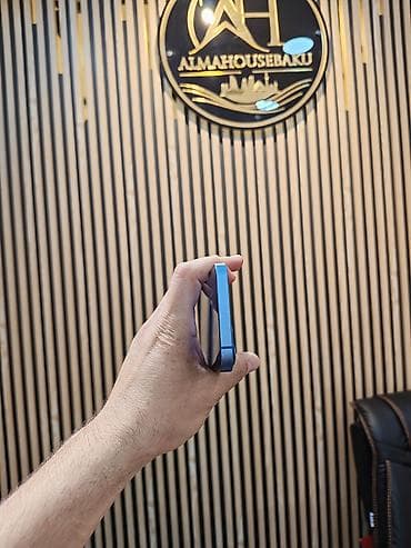 iphone 5 's: IPhone 13, 128 GB, Mavi, Zəmanət, Simsiz şarj, Face ID — 4