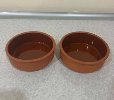 bakal: Saxsı qablar satılır.Pitiqabı,qatıqqabı,yeməkqabı,bakal.Çeşidlər — 9