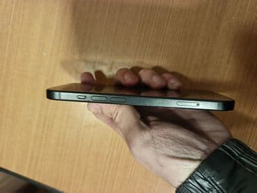Video oyunlar və konsollar: IPhone 15, 128 GB, Qara, Face ID — 2
